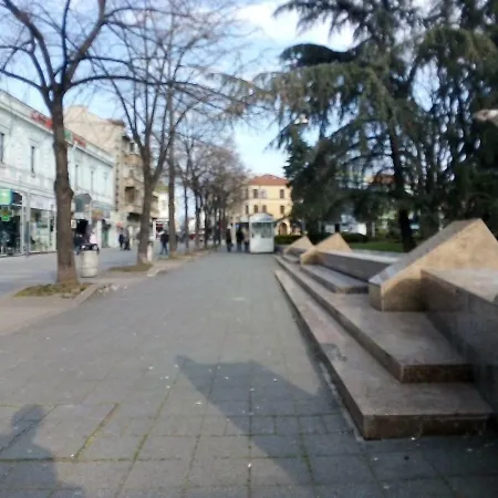 Апартамент Театъра Apartmán *