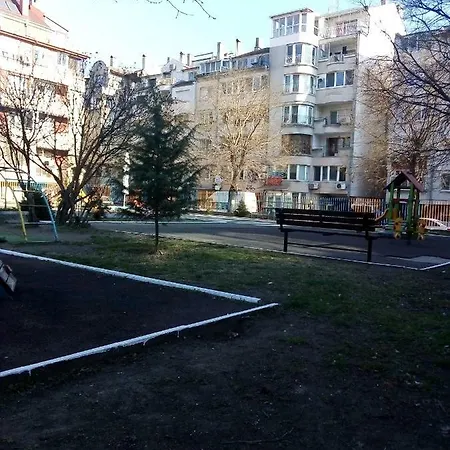 Апартамент Театъра